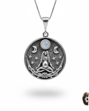 Gaia Toprak Ana ve Ay Taşlı Gümüş Tasarım Kolye – Dişil Enerji & Spiritüel Denge Sembolü